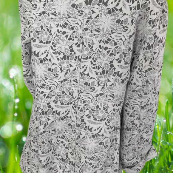 Beautiful Spring Coat - Picture 7 of 7